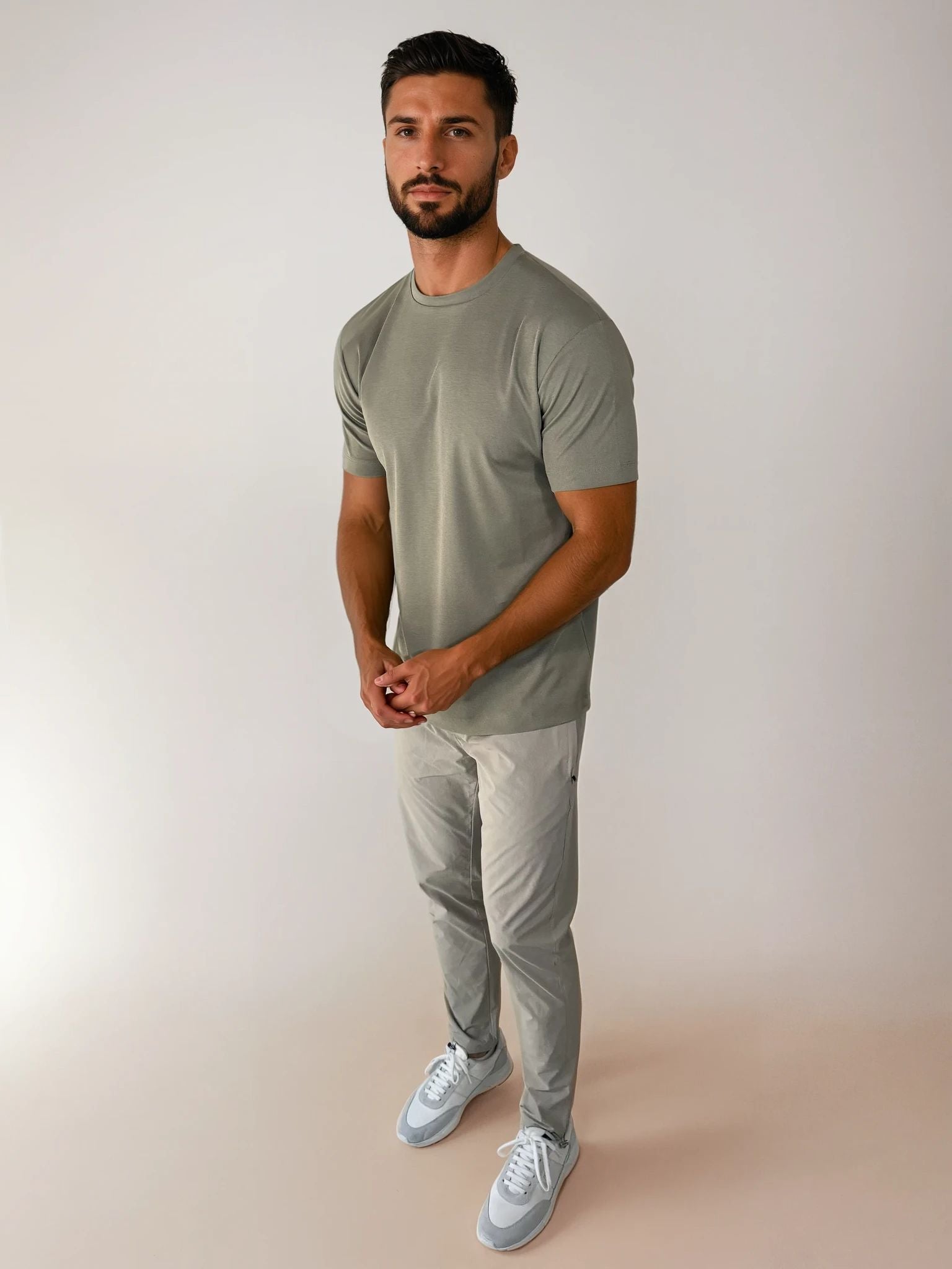 Essential Lux T-Shirt - Olive