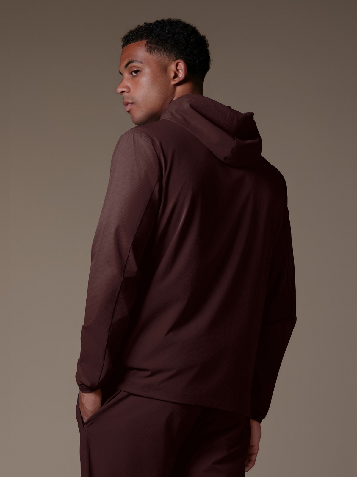 Tech Windbreaker - Burgundy