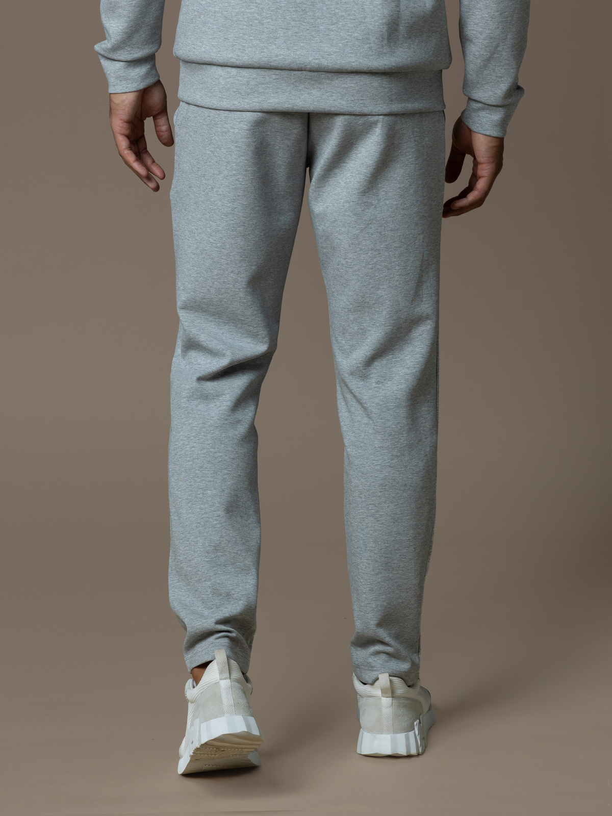 Essential Interlock Flow Jogger - Cloud Grey