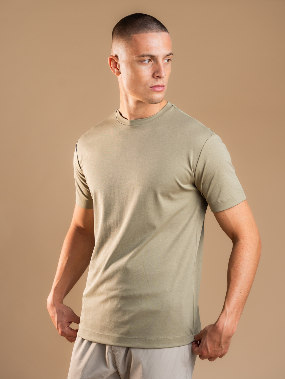 Essential Lux T-Shirt - Olive