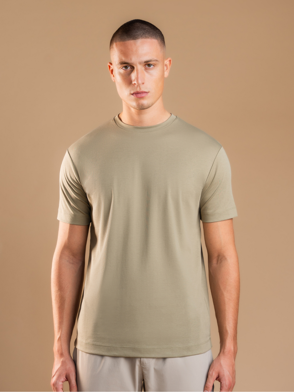 Essential Lux T-Shirt - Olive