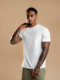 Essential Lux T-Shirt - Wit