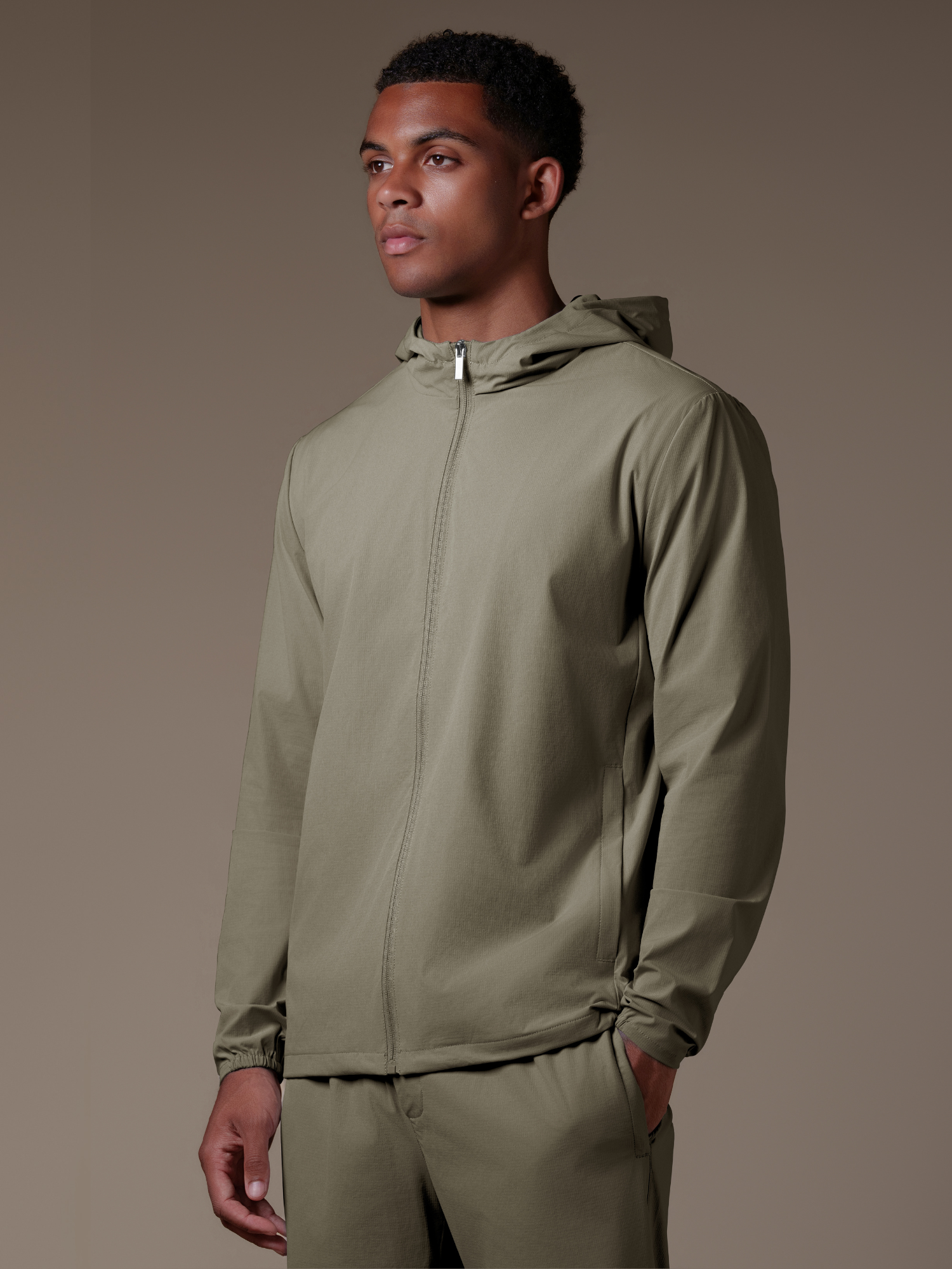 Tech Windbreaker - Olive
